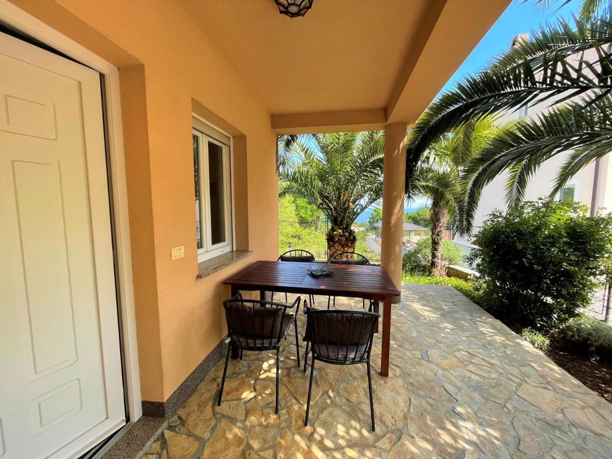 Grand Pool Apartment Ika-Opatija Bagian luar foto